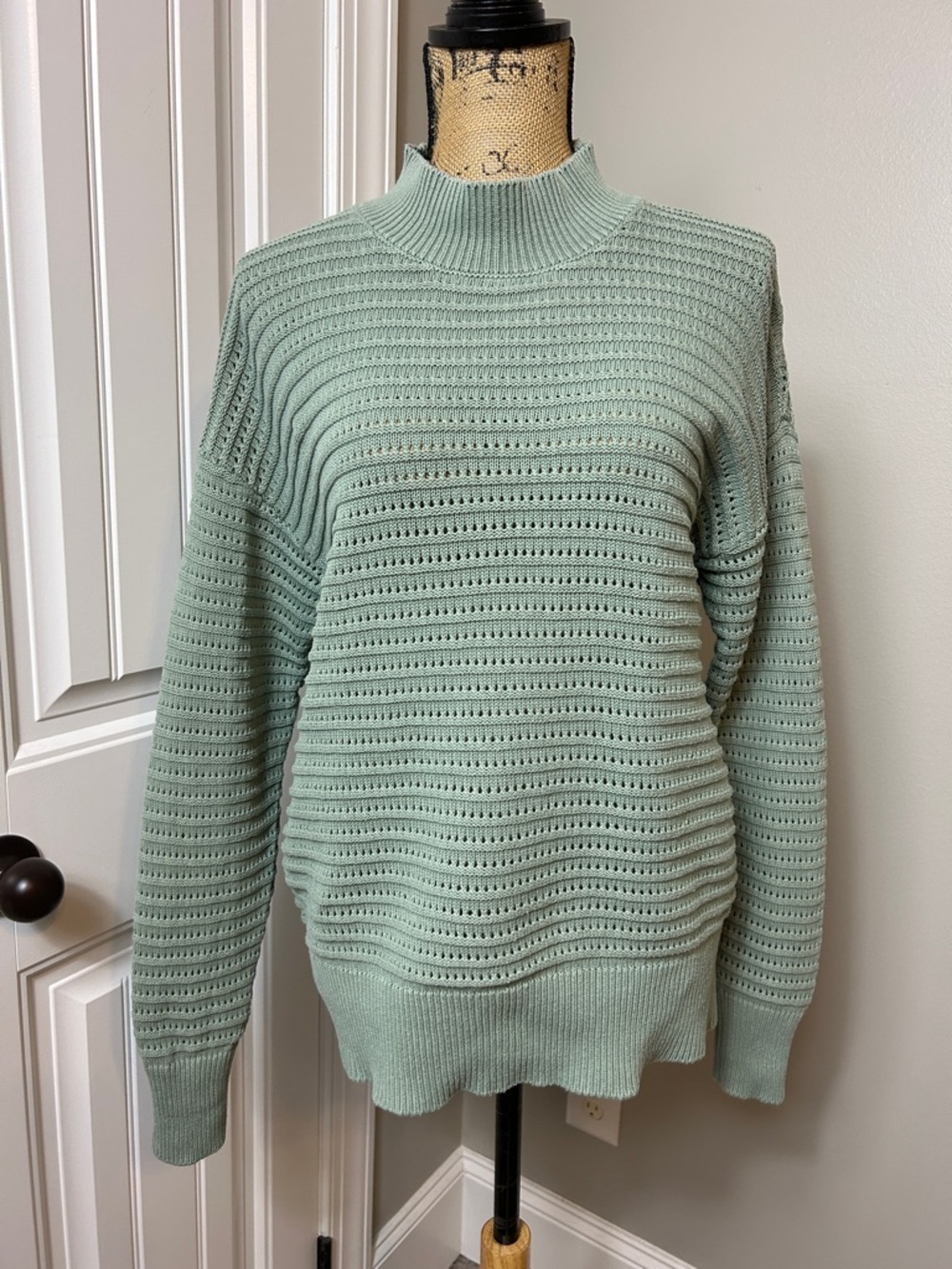 Varley knit sweater size xs